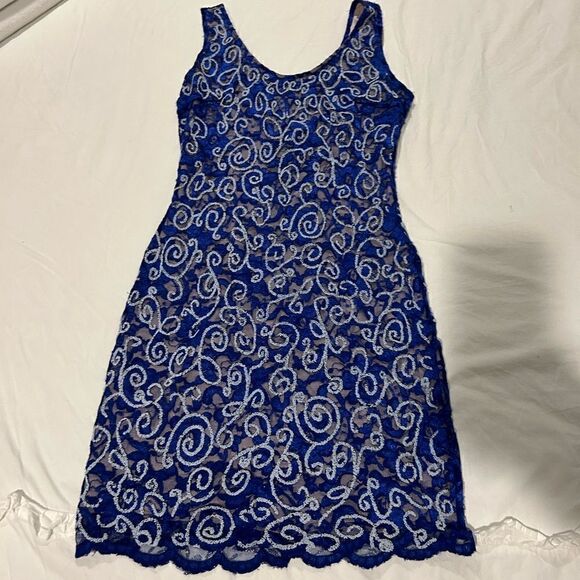 Cache women blue sleeveless lace Bodycon dress beaded sequins small EUC lined - Picture 2 of 12